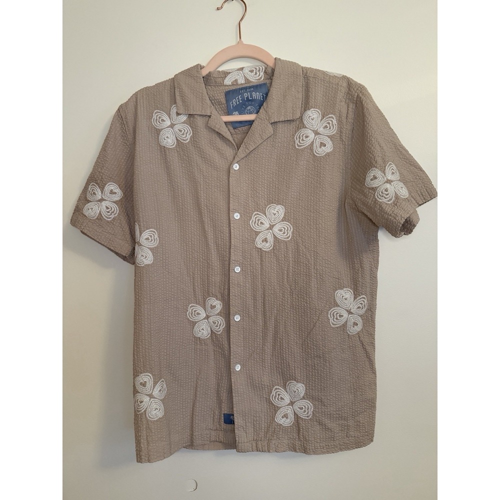 Free Planet Men's Medium Tan Seersucker Floral Embroidered Short Sleeve Shirt